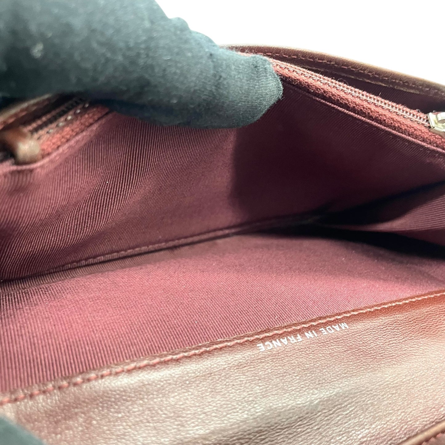 CHANEL シャネル 二つ折り 長財布 マトラッセ 黒 ブラック 茶 ブラウン レザー キャビアスキン ココマーク シルバー金具 レディース W4