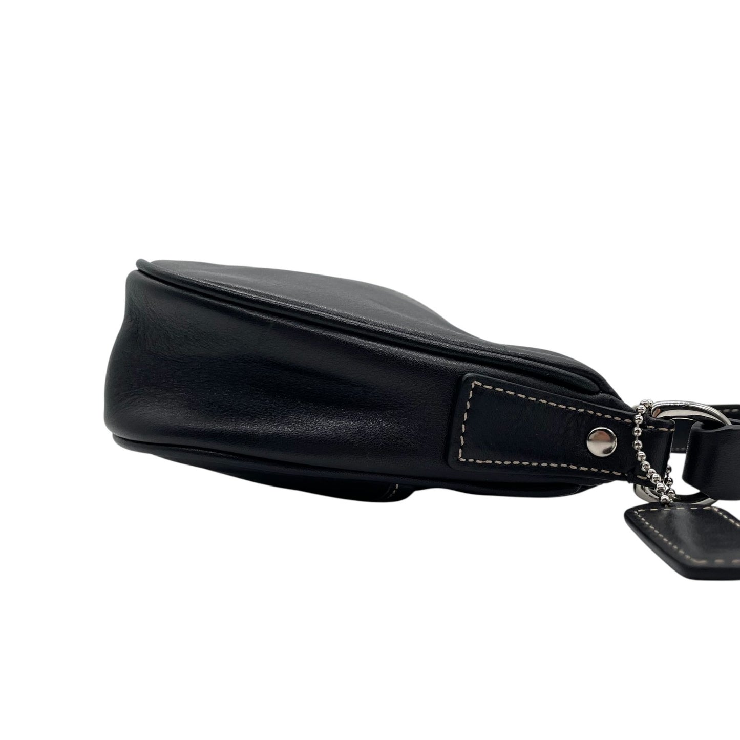 コーチ COACH レザー ワンショルダー バッグ 7593 ホーボー 黒 ブラック シルバー金具 ロゴチャーム付き シンプル 高級感 レディース U17