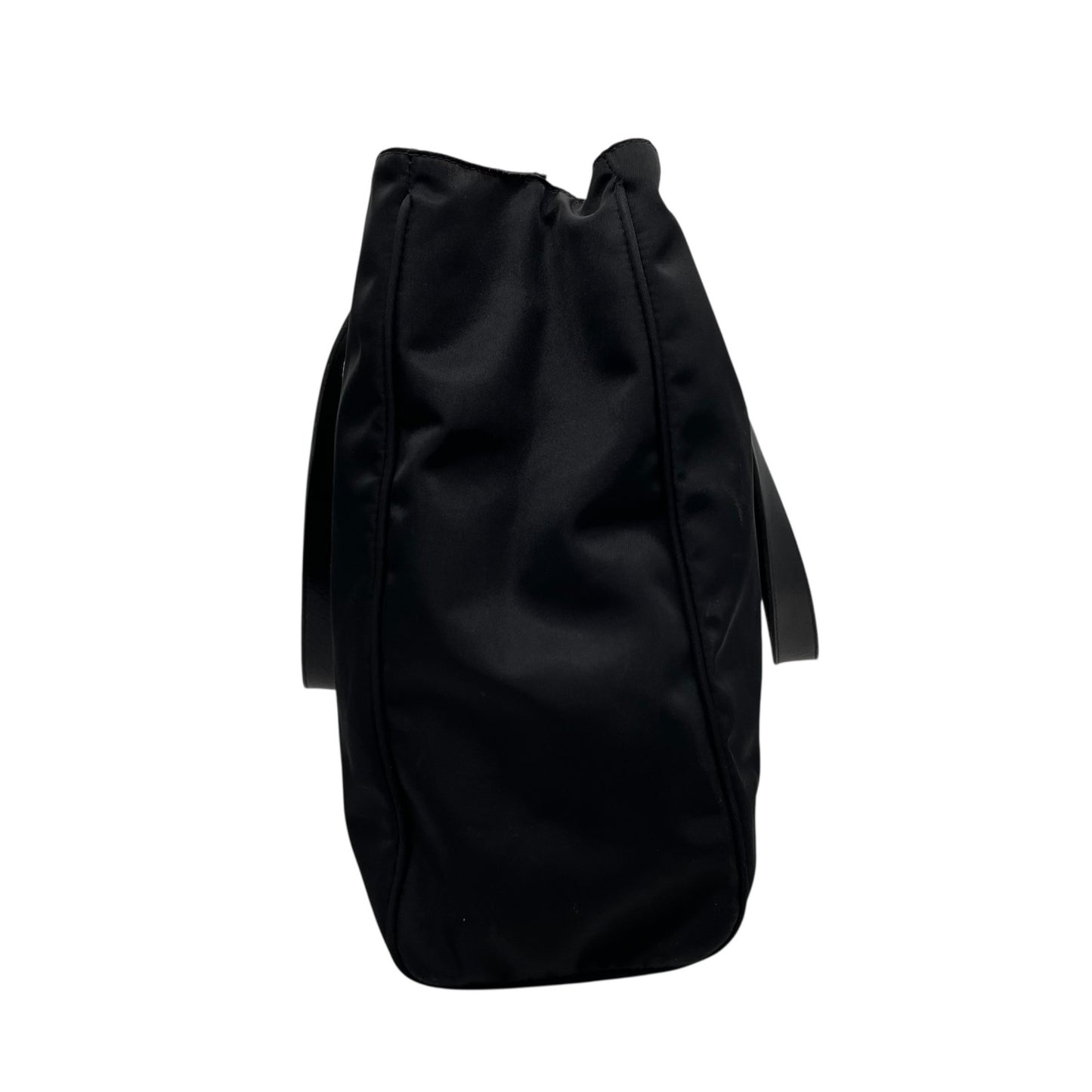 美品 FENDI フェンディ トートバッグ ワンショルダー FFロゴ 黒 ブラック ナイロン レザー ゴールド金具 肩掛け可 レディース シンプル ビジネス C1