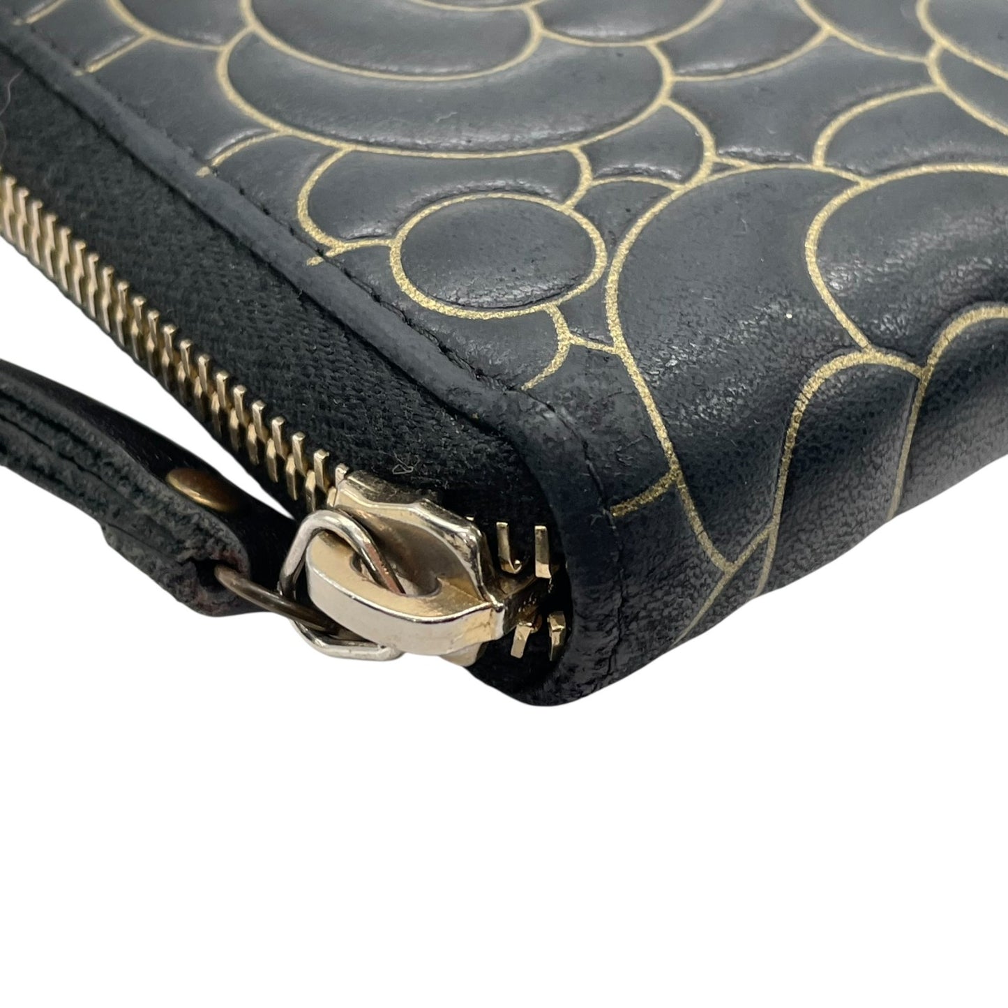美品 シャネル CHANEL カメリア ラウンドファスナー 長財布 ブラック 黒 レザー 金 ゴールド金具 ココマーク 型押し ウォレット W6