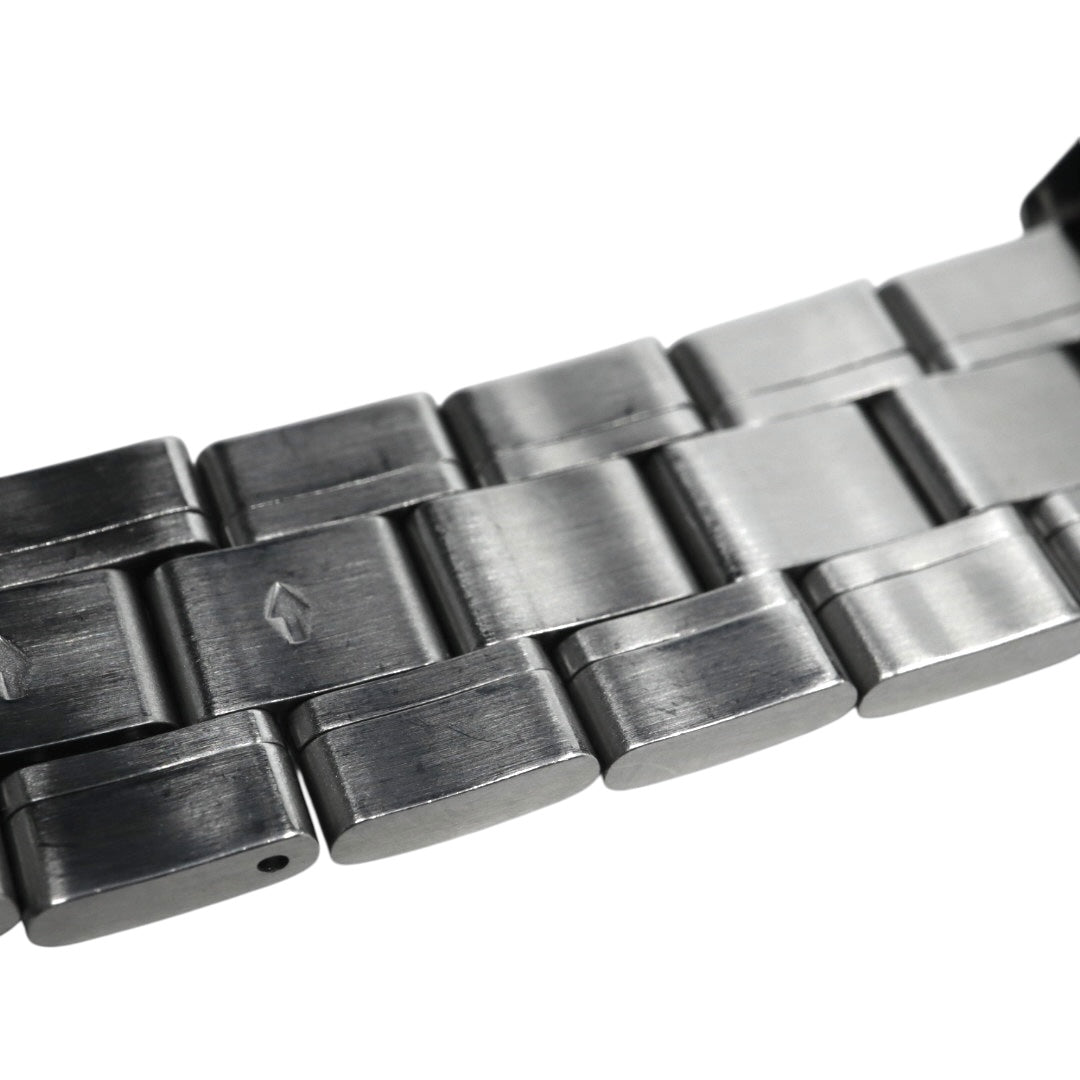 【電池交換済】スイスミリタリー ハノワ 腕時計 06-5219 クロノグラフ メンズ クオーツ シルバー文字盤 デイト表示 アナログ ローマンインデックス ビジネス カジュアル スポーツ エレガント スイス製 クリーニング済み G3