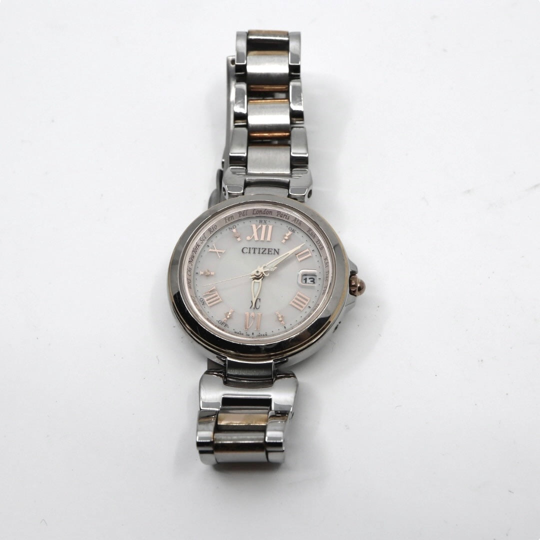 CITIZEN シチズン xC クロスシー エコドライブ 電波時計 腕時計 シルバー ローマンインデックス デイト レディース G11