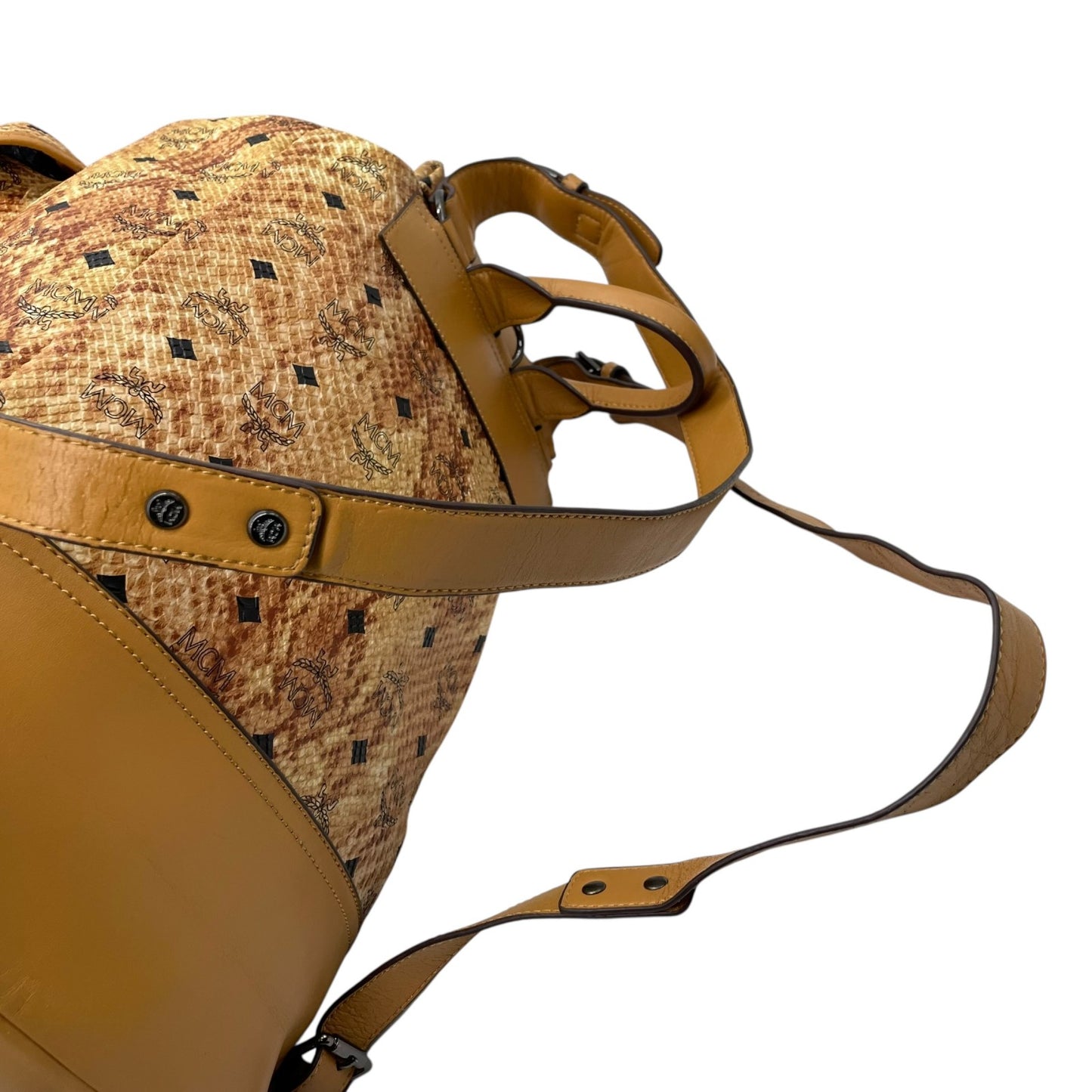 希少 MCM エムシーエム ヴィセトス ロゴグラム リュックサック バックパック 型押し スタッズ ダブルポケット 茶 ブラウン コニャック レザー ブラック金具 レディース R