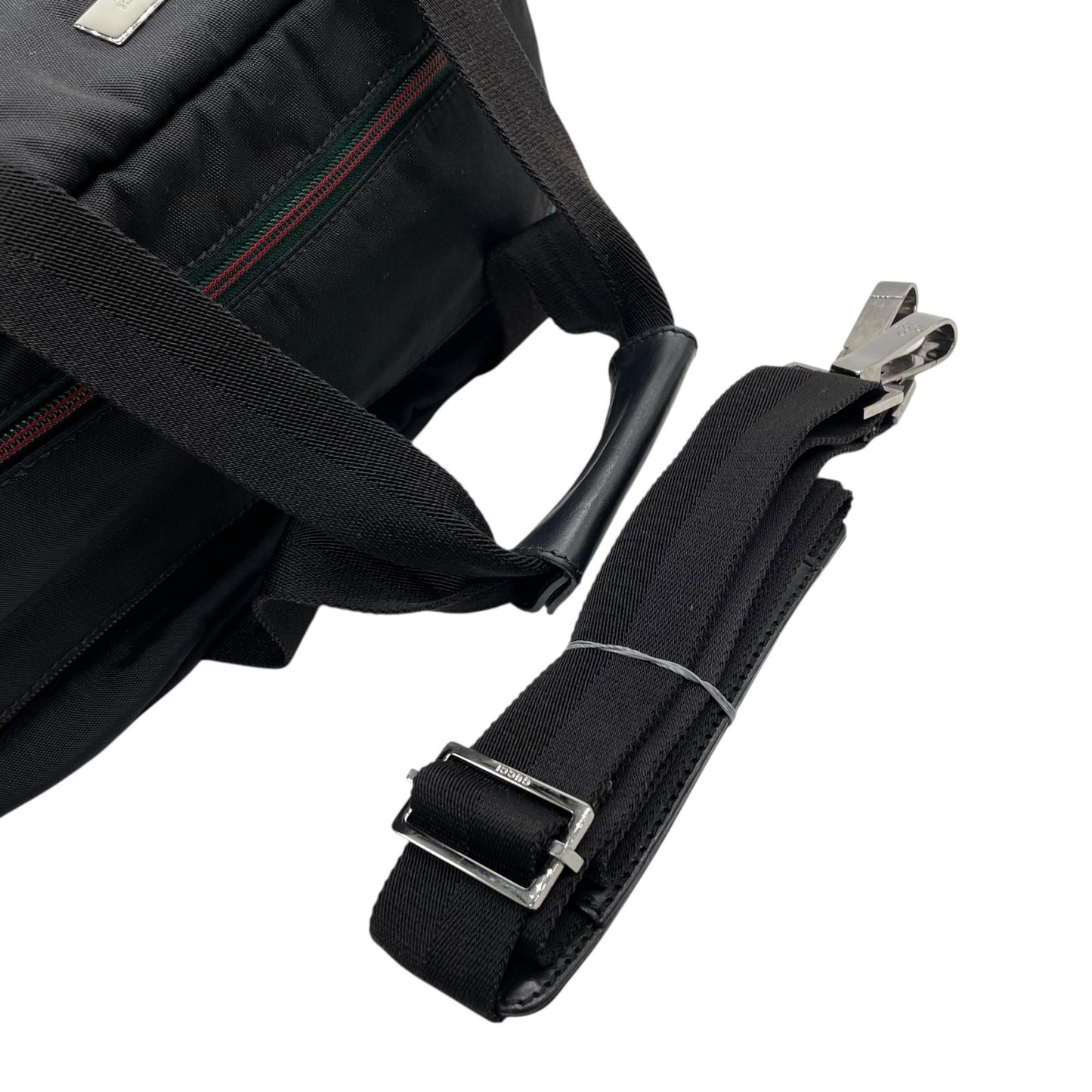 極美品 GUCCI グッチ ボストンバッグ 2WAY ハンドバッグ ブラック 黒 ナイロン 肩掛け 斜め掛け クロスボディ シルバー金具 メンズ レディース ユニセックス トラベルバッグ 大容量 Z4