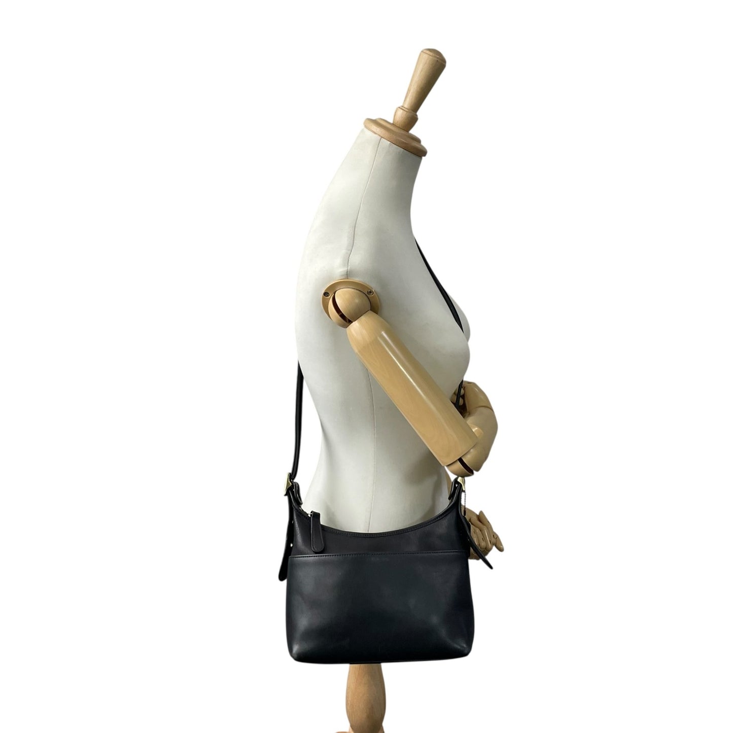 COACH OLD オールドコーチ 黒 ブラック ショルダーバッグ クロスボディ 斜め掛け ワンショルダーバッグ 肩掛け サコッシュ ポシェット オールレザー Vintage ヴィンテージ オールド 廃盤 稀少 9136 B1