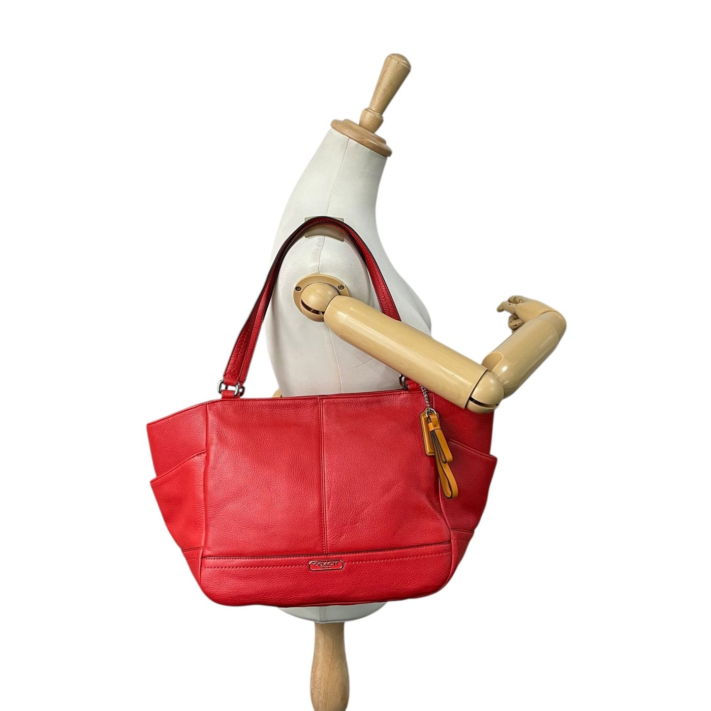 コーチ COACH トートバッグ ペブルドレザー F23284 赤 レッド 黄色 イエロー チャーム付き A4対応 通勤 通学 S24