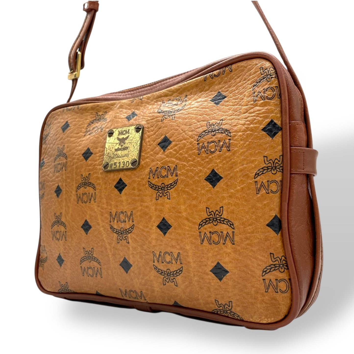 エムシーエム MCM ヴィセトス ショルダーバッグ ボディバッグ カメラバッグ 茶 ブラウン コニャック シグネチャー レザー ゴールド金具 斜め掛け可 レディース S12