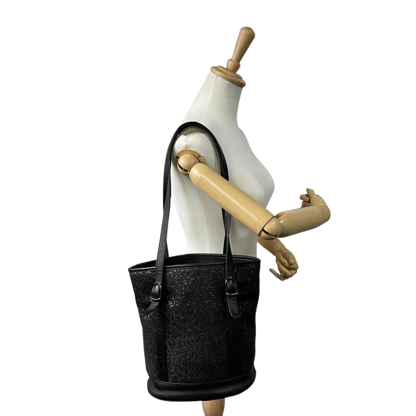 印傳屋 インデンヤ Inden トートバッグ 黒 ブラック レザー 鹿革 漆 ブラック金具 肩掛け可 レディース E11