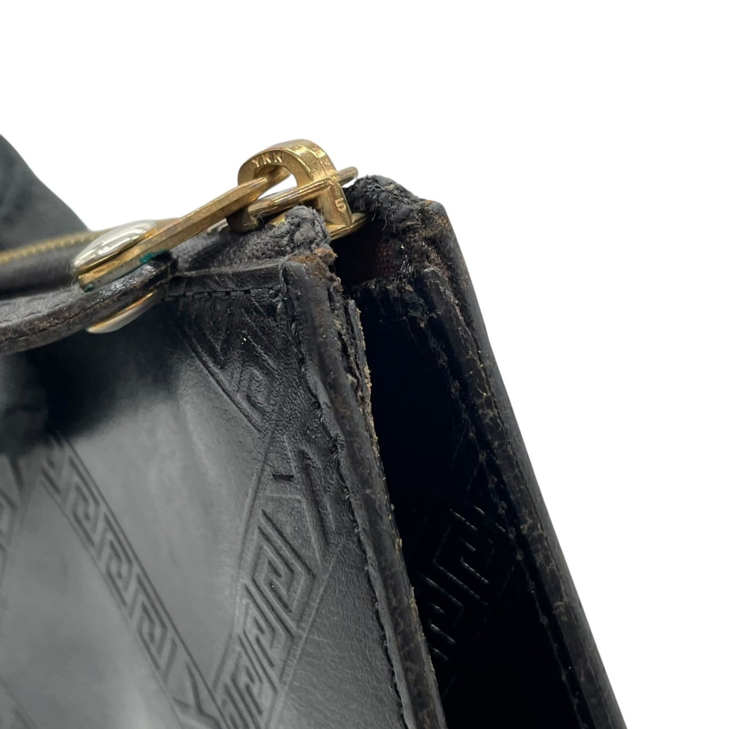 YVES SAINT LAURENT イヴサンローラン クラッチバッグ 黒 ブラック レザー ゴールド金具 ロゴ型押し ファスナー開閉 セカンドバッグ メンズ ヴィンテージ S97