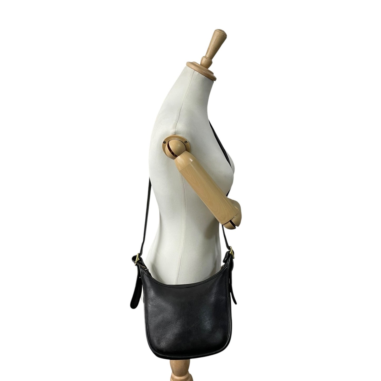 希少 90's OLD COACH オールドコーチ 9950 ショルダーバッグ マシューヒーリー ゴールド金具 黒 ブラック ユニセックス ヴィンテージ 斜め掛け レザー A1