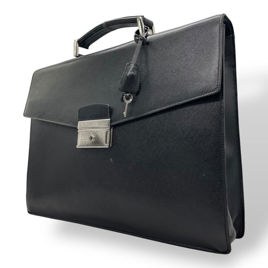美品 PRADA プラダ ビジネスバッグ ダレスバッグ ブリーフケース 書類かばん 黒 ブラック NERO サフィアーノレザー シルバー金具 ロゴ クロシェット メンズ ビジネス D