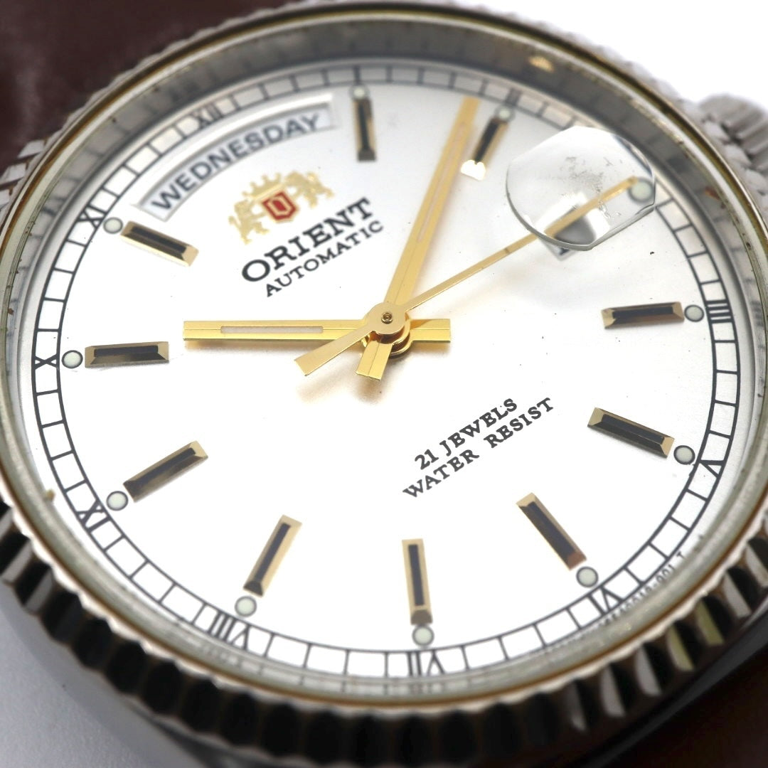 【極美品】 稼働品 新品ベルト ORIENT オリエント 腕時計 46E701-91 自動巻き 21石 デイデイト シルバーダイヤル メンズ アナログ ドレスウォッチ フルーテッドベゼル クラシック ヴィンテージ ビジネス ブラウンレザー G4