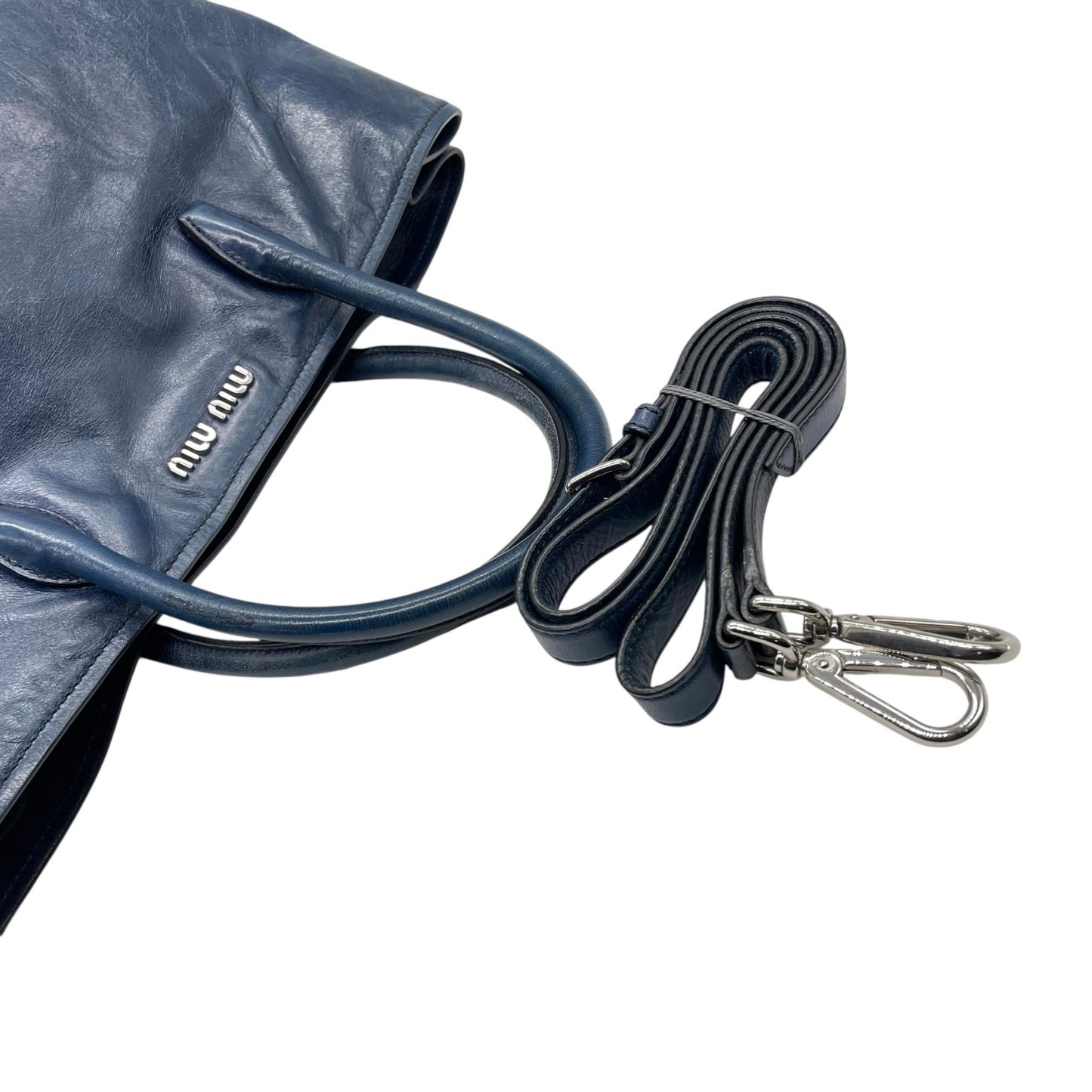 ミュウミュウ miumiu トートバッグ ショルダーバッグ ネイビー 紺 2way レザー 手提げ 斜め掛け可 シルバー金具 ロゴ レディース K10 archive 002 Y2K