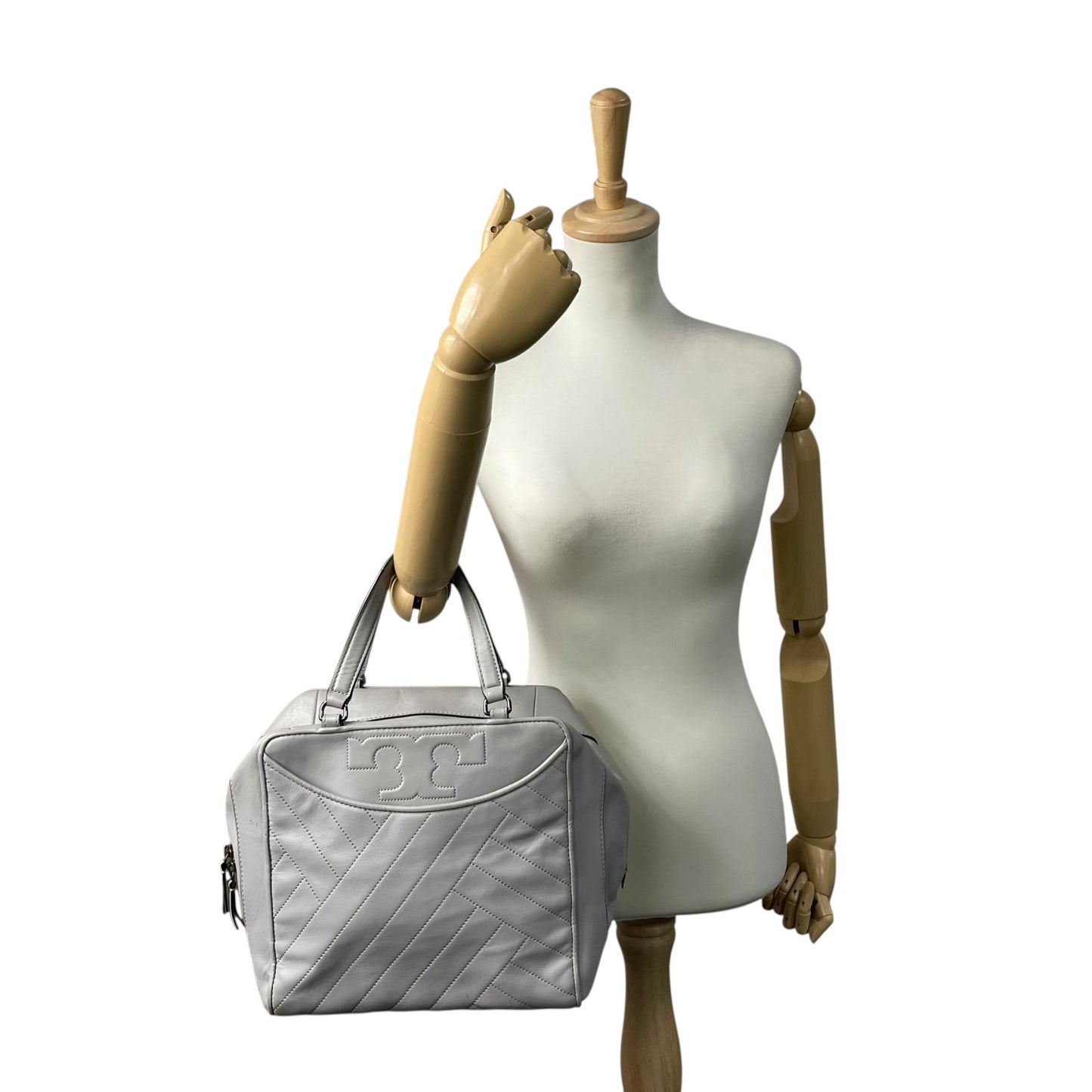 トリーバーチ TORY BURCH 2WAY ハンドバッグ ショルダーバッグ グレー レザー ブラック金具 スクエア型 ロゴ 斜め掛け可 ファスナー開閉 レディース U11