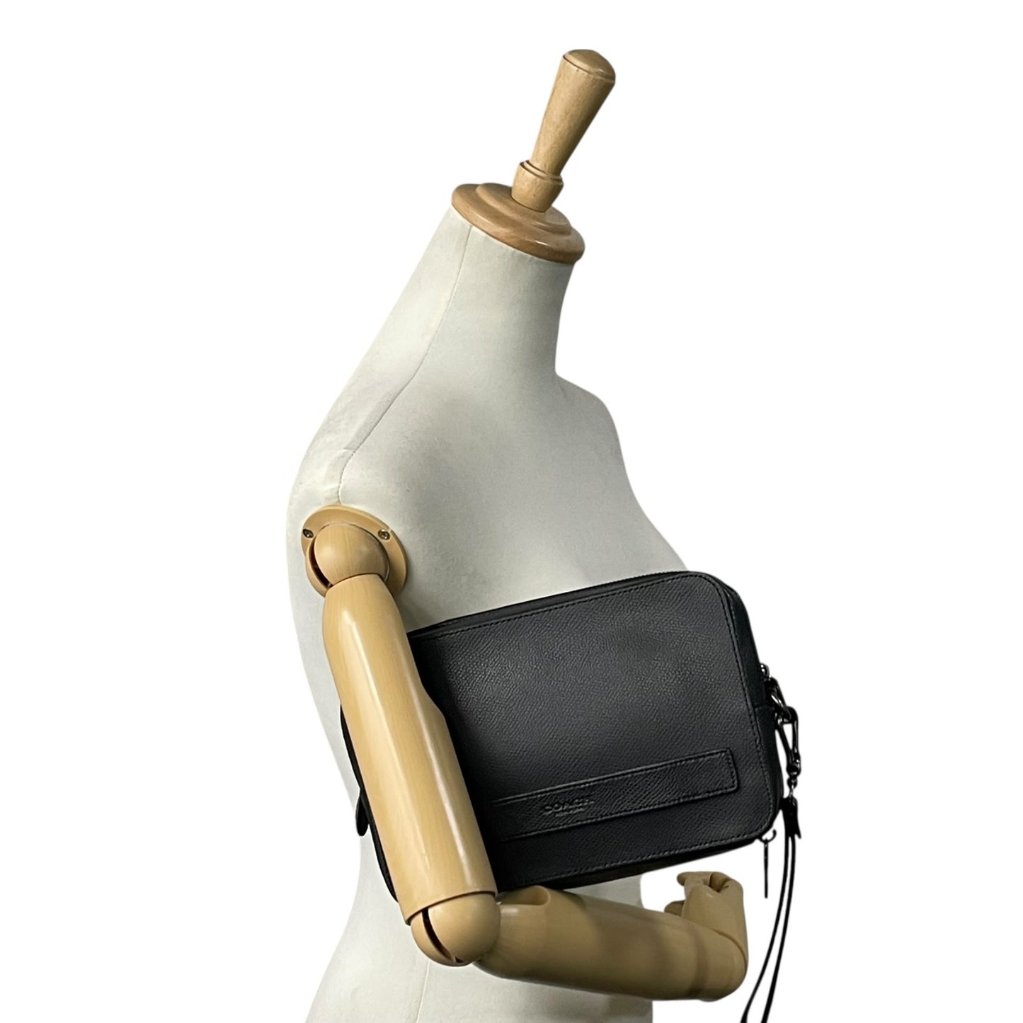 COACH コーチ クラッチバッグ セカンドバッグ F93555 黒 ブラック レザー ブラック金具 ロゴ型押し ストラップ付 メンズ U2