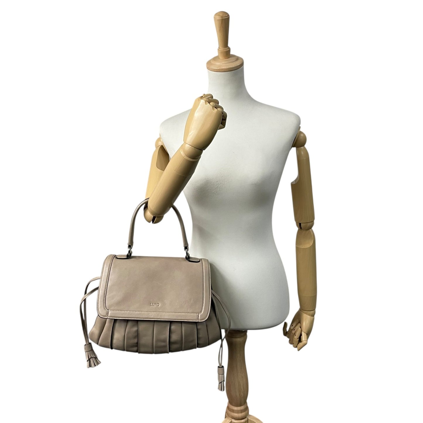 美品 ルポ LUPO ハンドバッグ グレージュ ベージュ レザー ショルダーストラップ付 肩掛け 2WAY フラップデザイン 上品カラー C6