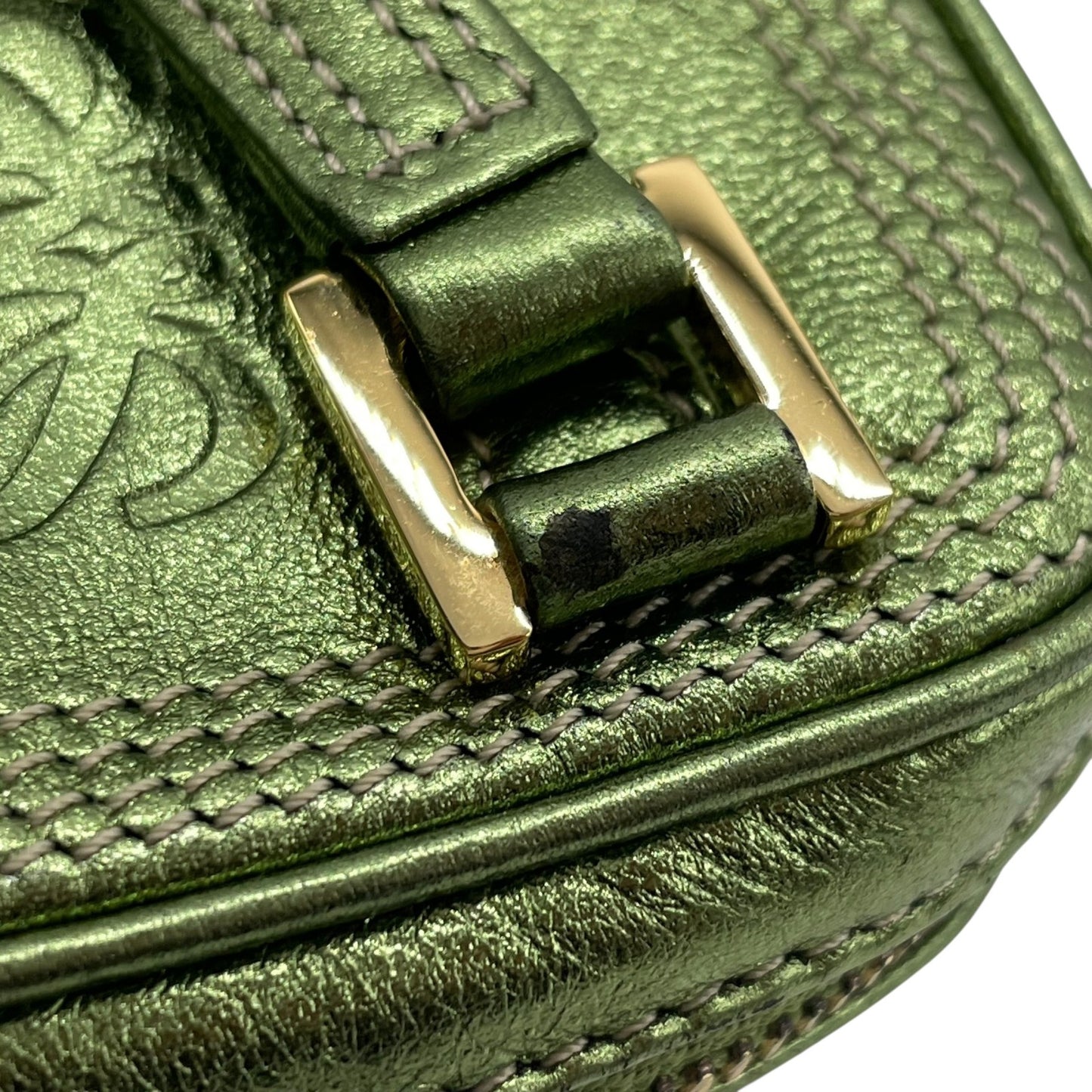 Authentic LOEWE Amazona Micro Mini Shoulder Bag Metallic Green Leather Anagram Logo Crossbody Gold Hardware Vintage Women's