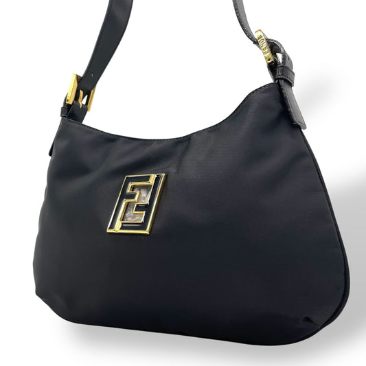 【未使用級】 FENDI フェンディ FFモチーフ ナイロン ショルダーバッグ ブラック ヴィンテージ オールド FF金具 ゴールド金具 ロゴ C3 美品
