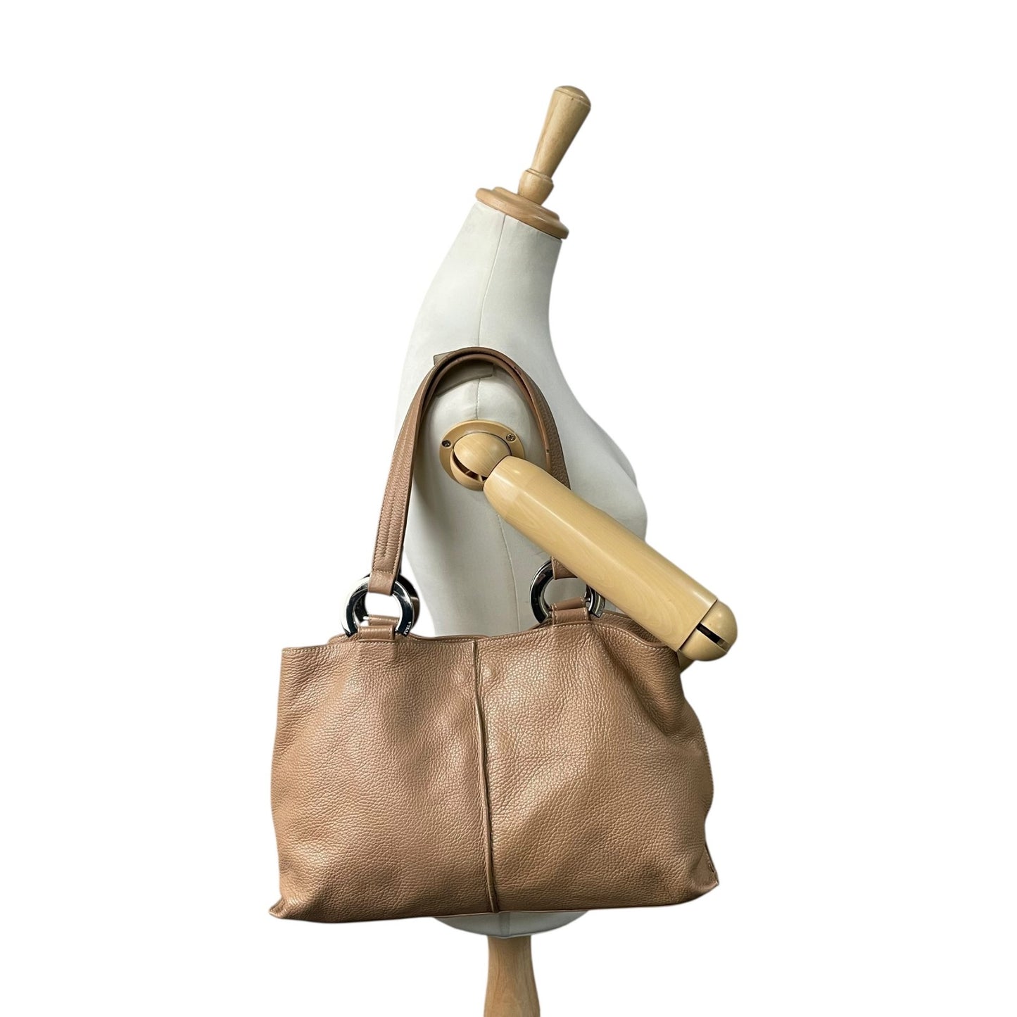 美品 コーチ COACH トートバッグ レザー ベージュ シルバー金具 メタルリング 肩掛け A4収納可 S52