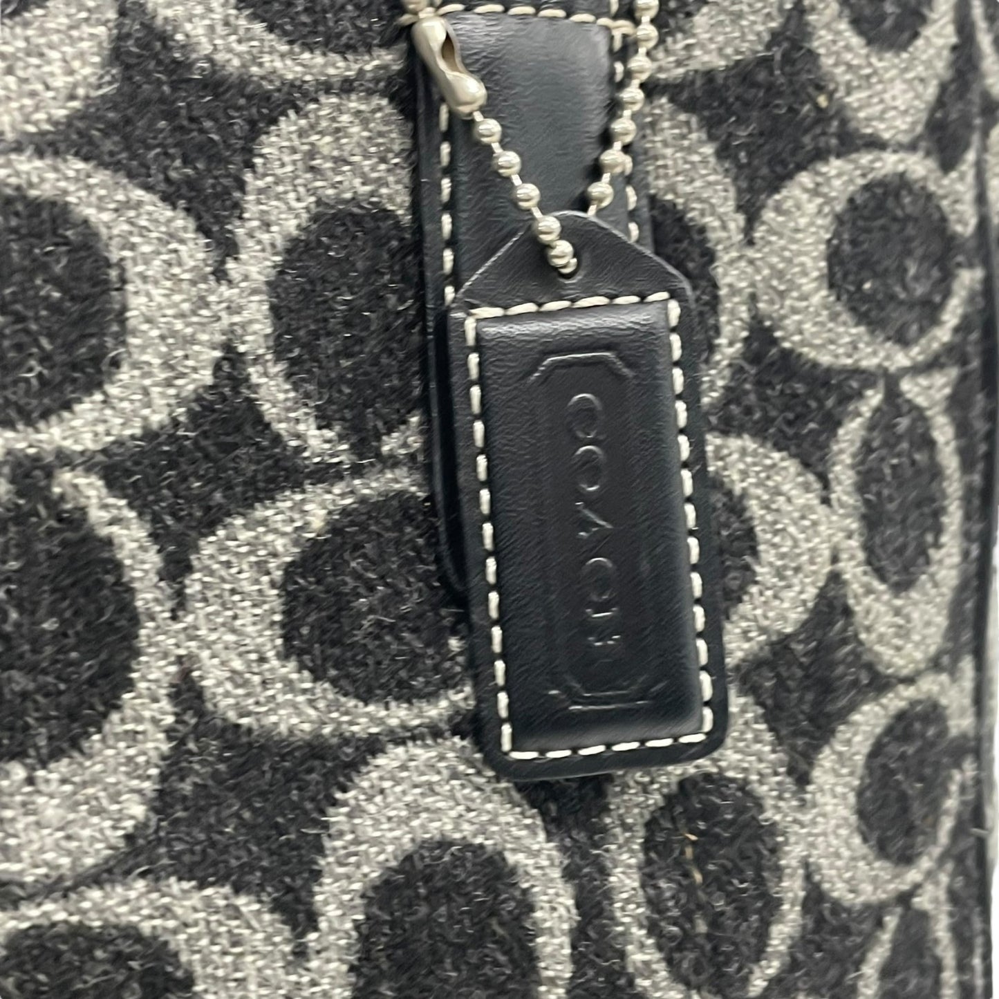 美品 COACH コーチ シグネチャー トートバッグ ハンドバッグ 黒 ブラック グレー ウール レザー シルバー金具 ロゴ ファスナー開閉 レディース S11