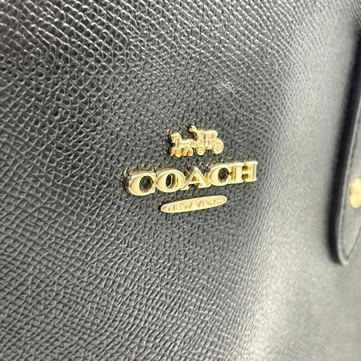 美品 COACH コーチ シティ トートバッグ ブラック 黒 PVC ロゴ ゴールド金具 肩掛け可 A4収納可 大容量 ビジネストート 通勤 レディース E8