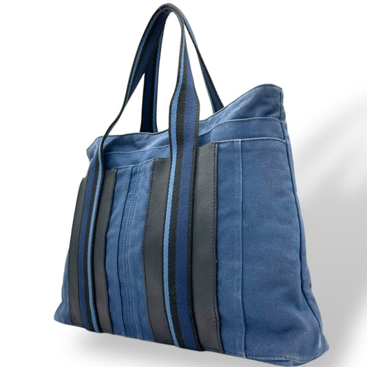 エルメス HERMES トロカホリゾンタル MM トートバッグ ハンドバッグ キャンバス レザー 本革 ネイビー ブルー 青 ブラック 黒 ストライプ メンズ レディース ユニセックス A4収納可 通勤 通学 ビジネス 軽量 鞄 カバン k3