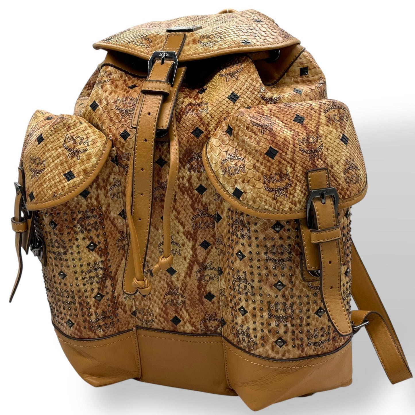 希少 MCM エムシーエム ヴィセトス ロゴグラム リュックサック バックパック 型押し スタッズ ダブルポケット 茶 ブラウン コニャック レザー ブラック金具 レディース R