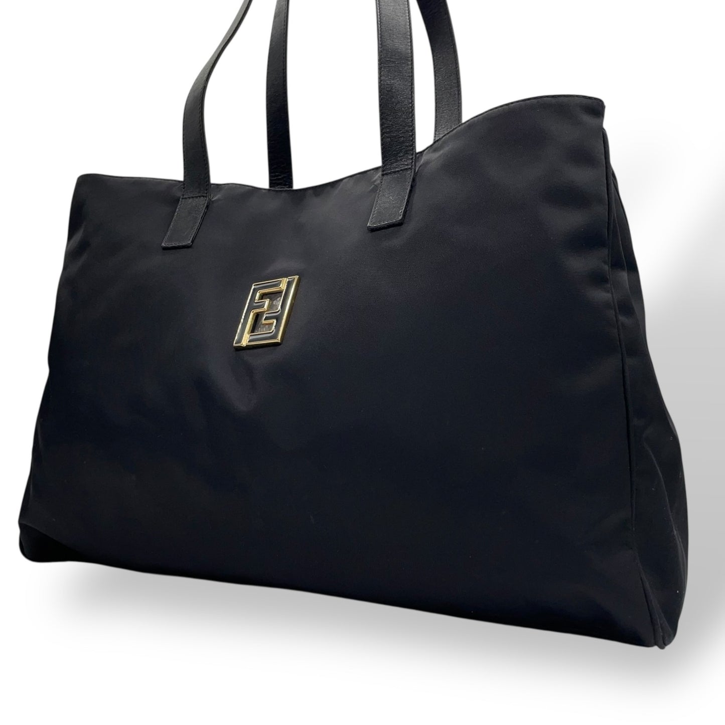 美品 FENDI フェンディ トートバッグ ワンショルダー FFロゴ 黒 ブラック ナイロン レザー ゴールド金具 肩掛け可 レディース シンプル ビジネス C1