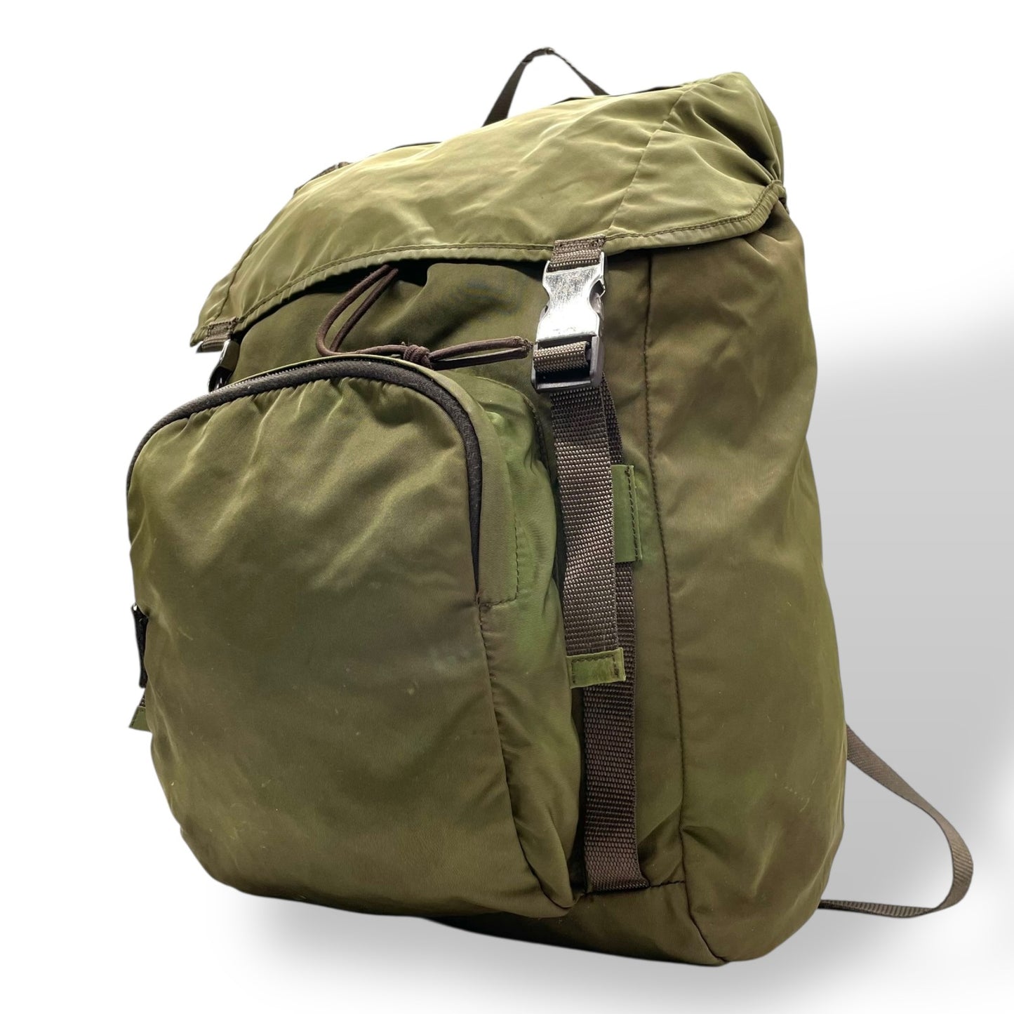 プラダ PRADA リュックサック バックパック カーキ 茶 ブラウン ナイロン 三角ロゴプレート トライアングルロゴ シルバー金具 メンズ レディース Z4