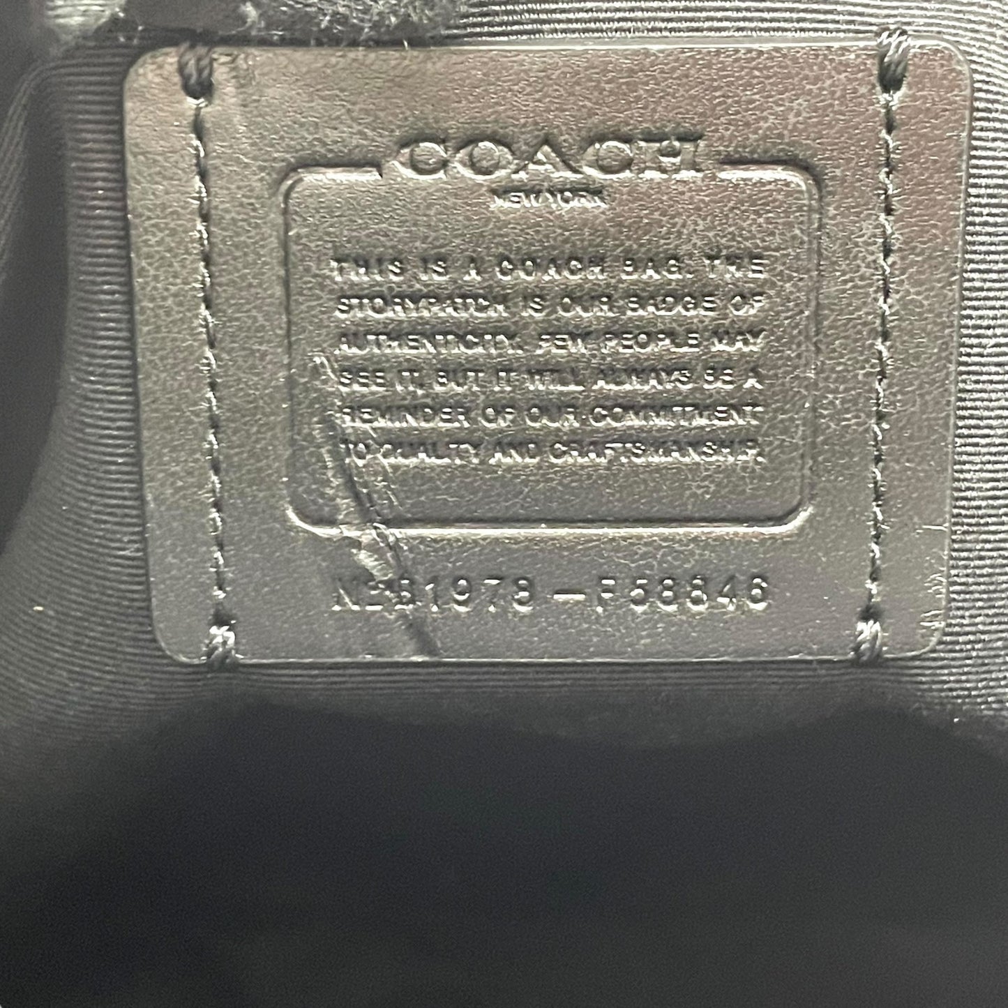 美品 COACH コーチ シティ トートバッグ ブラック 黒 PVC ロゴ ゴールド金具 肩掛け可 A4収納可 大容量 ビジネストート 通勤 レディース E8