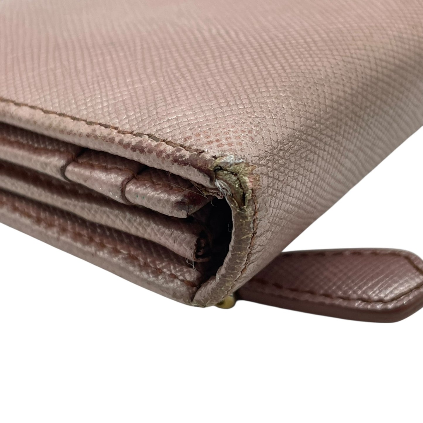 PRADA プラダ 長財布 ロングウォレット サフィアーノレザー ピンク ピンクベージュ メタリック ゴールド金具 ロゴ フラップ レディース W3