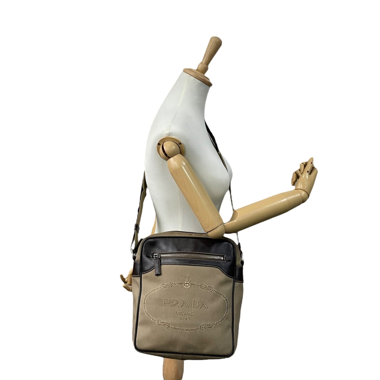 美品 PRADA プラダ ショルダーバッグ ジャガード VA0644 キャンバス レザー ベージュ ブラウン シルバー金具 斜め掛け可 クロスボディ ロゴ メンズ レディース Q