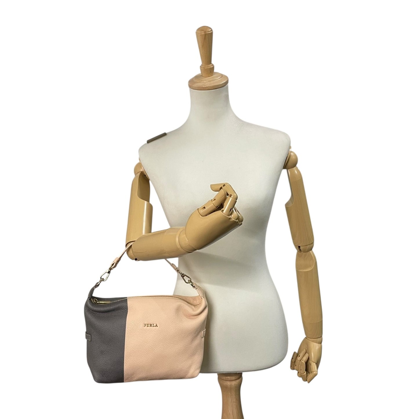 フルラ FURLA バイカラー レザー ショルダーバッグ ワンショルダー ベージュ 黒 ブラック 2WAY 金金具 ゴールド金具 S56