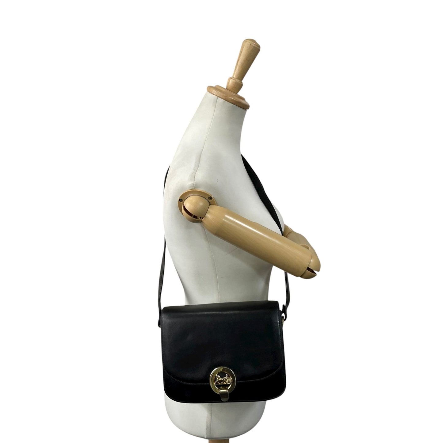 美品 セリーヌ CELINE ホースロゴ ホースキャリッジ金具 ショルダーバッグ 黒 ブラック レザー ヴィンテージ 馬車金具 金金具 ゴールド K5