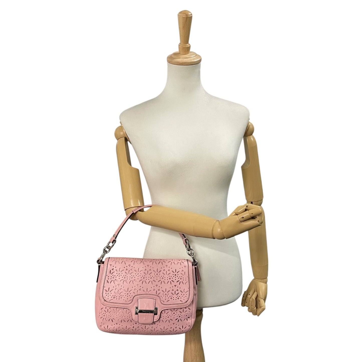 コーチ COACH フラワーカットワーク レザー ワンショルダー ショルダーバッグ ピンク 2WAY シルバー金具 S50