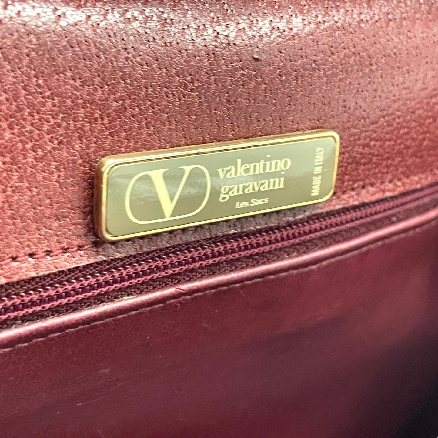 ヴァレンティノ ガラヴァーニ VALENTINO GARAVANI ショルダーバッグ メッセンジャーバッグ レッド ボルドー ワインレッド レザー フリンジ レディース S80