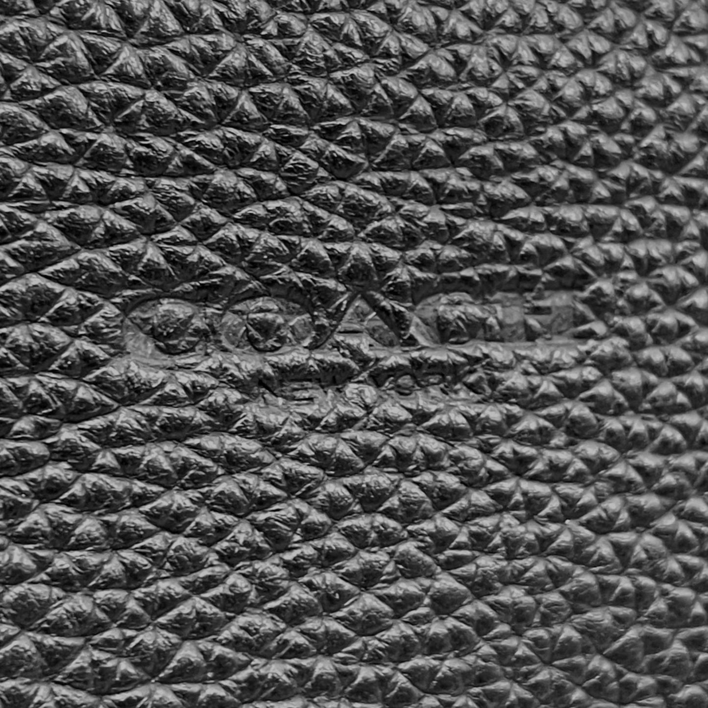 COACH コーチ 2WAY トートバッグ ショルダーバッグ 黒 ブラック レザー シボ革 シルバー金具 ロゴ 肩掛け可 斜め掛け可 ビジネス メンズ レディース J