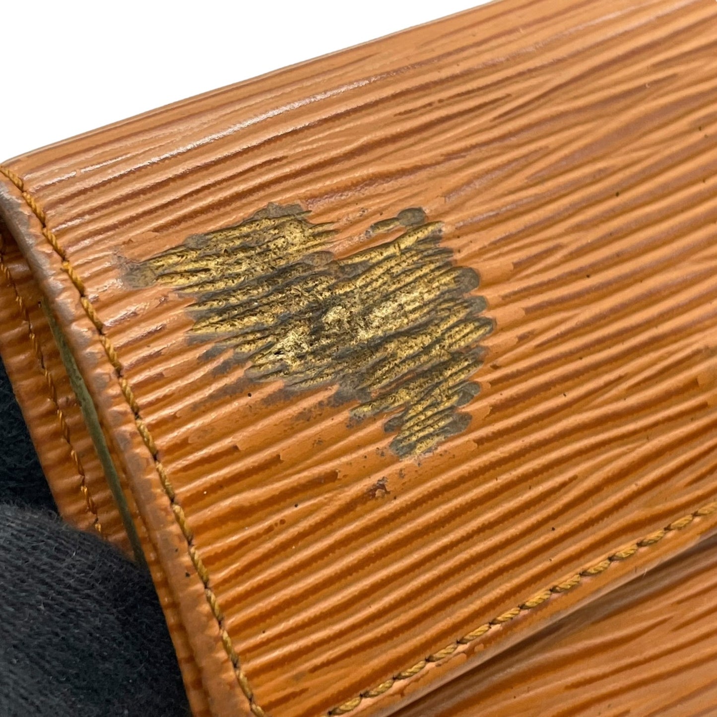 ルイ・ヴィトン Louis Vuitton ミュルティクレ6 M63813 エピ 6連キーケース ブラウン レザー ゴールド金具 メンズ レディース M5