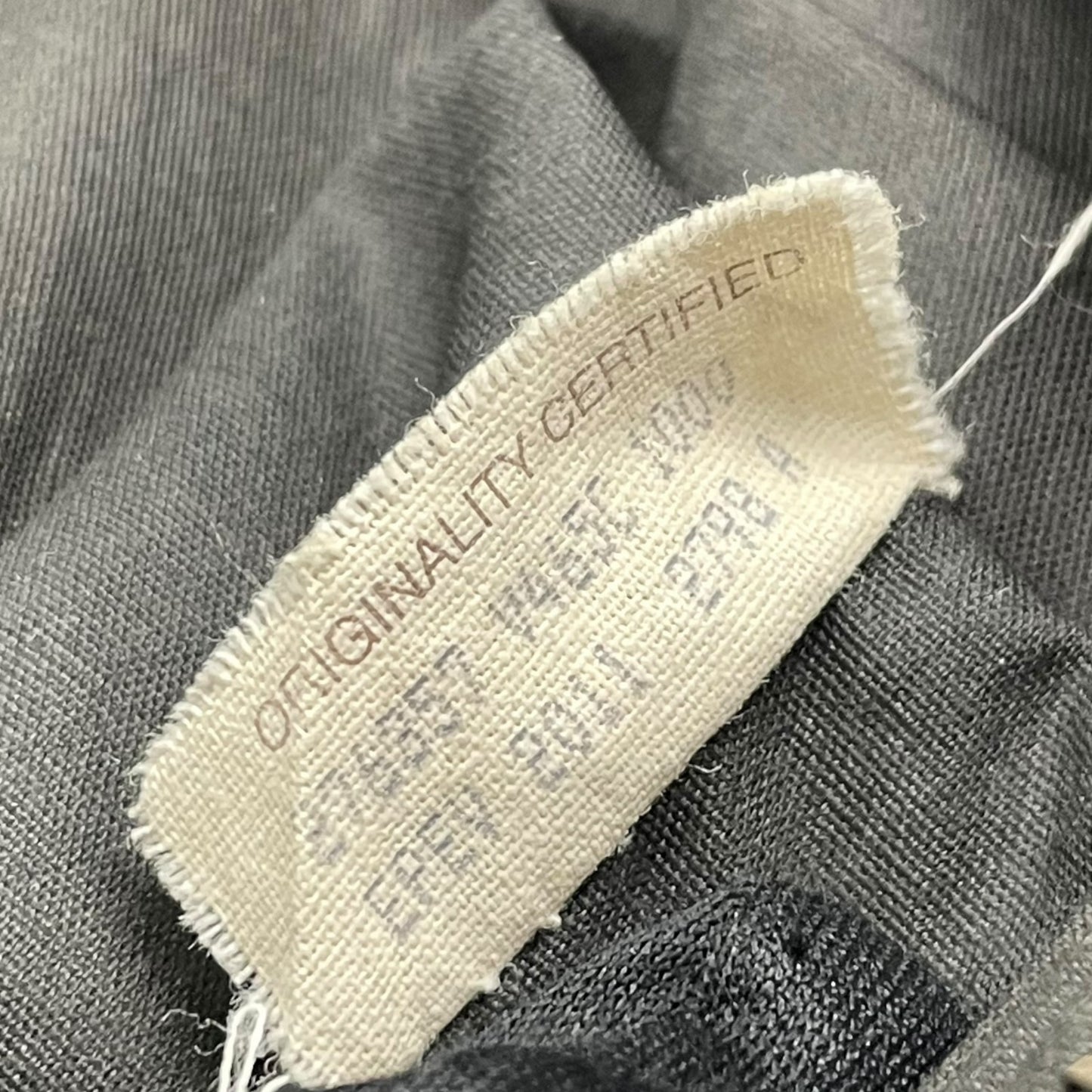 美品 BOTTEGA VENETA ボッテガヴェネタ イントレチャート ショルダーバッグ 276356 レザー 本革 ブラック 黒 ブラック金具 斜め掛け可 サコッシュ メンズ レディース K3