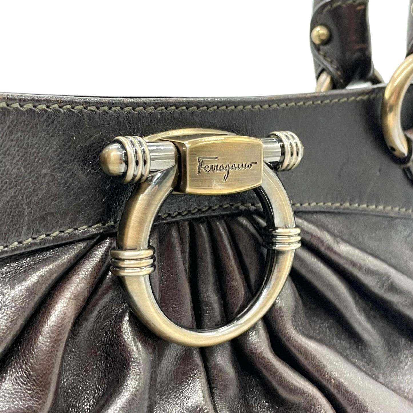 美品 Salvatore Ferragamo フェラガモ ガンチーニ ハンドバッグ レザー 茶 ダークブラウン マリッサ シルバー金具 クロシェット レディース 手提げ K6