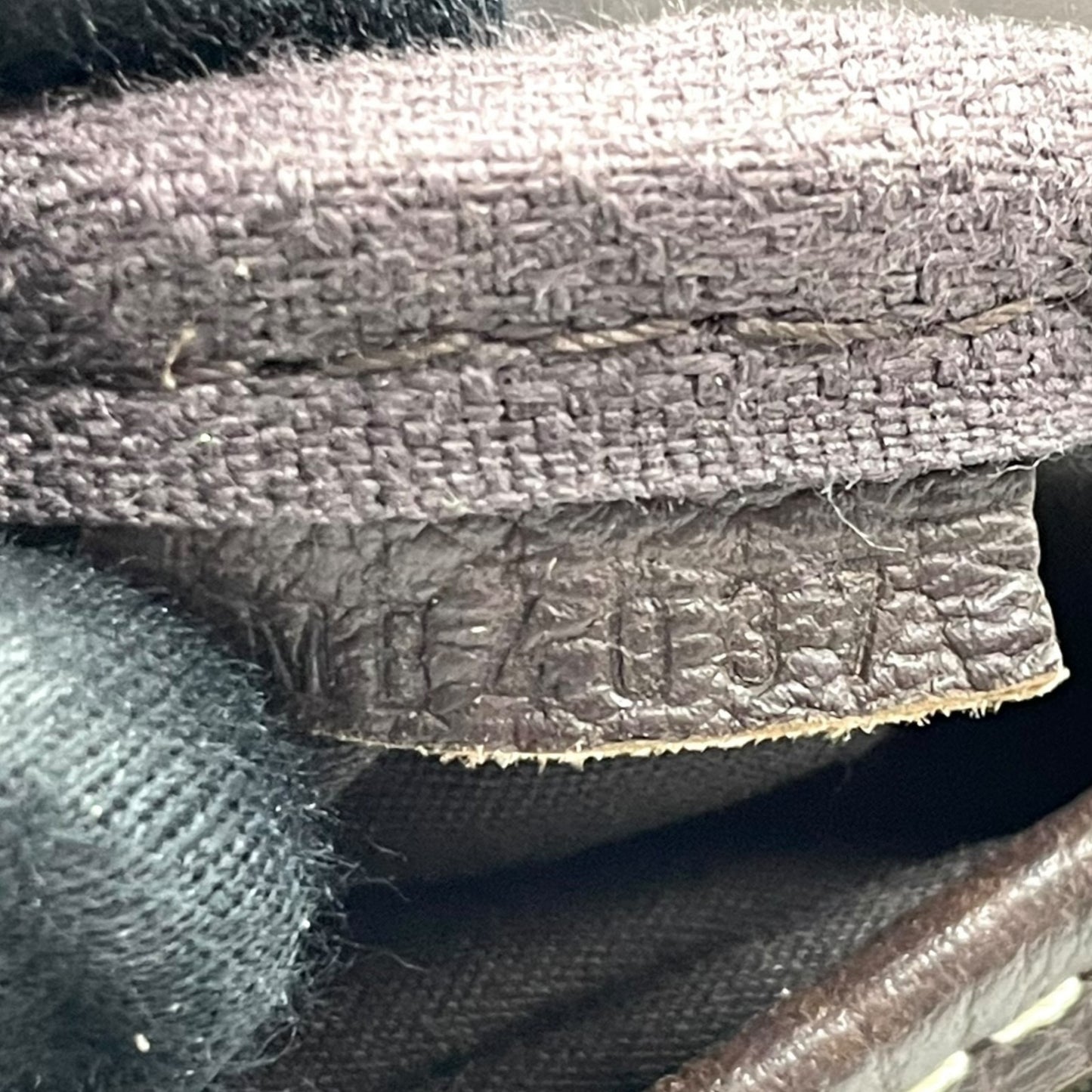 LOUIS VUITTON ルイヴィトン モノグラム ミニラン ソミュール30 ショルダーバッグ メッセンジャー M95227 茶 ブラウン キャンバス レザー ゴールド金具 ダブルフラップ 斜め掛け可 ユニセックス K9