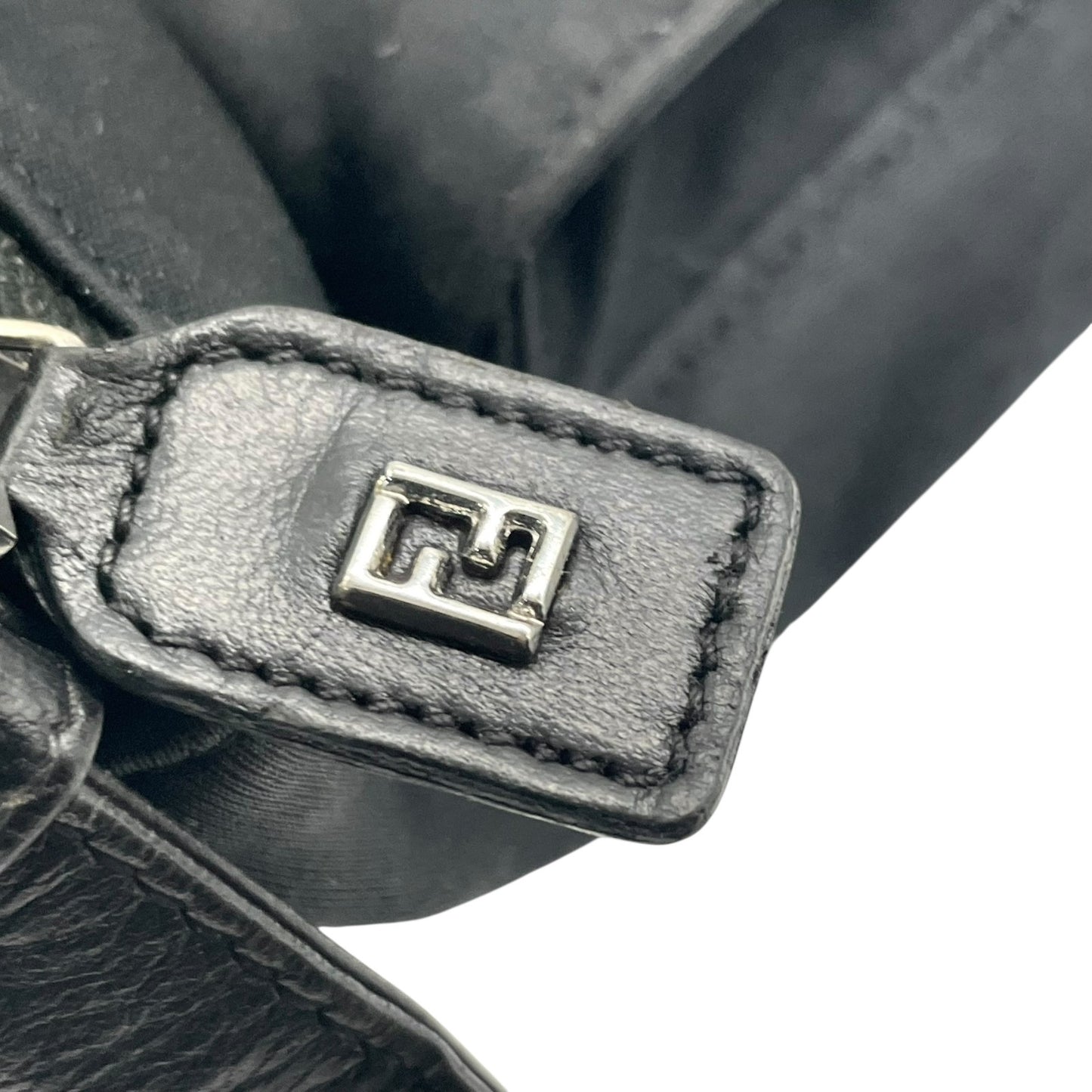 フェンディ FENDI マンマバケット ヴィンテージ ショルダーバッグ 黒 ブラック FFロゴ シルバー金具 K13