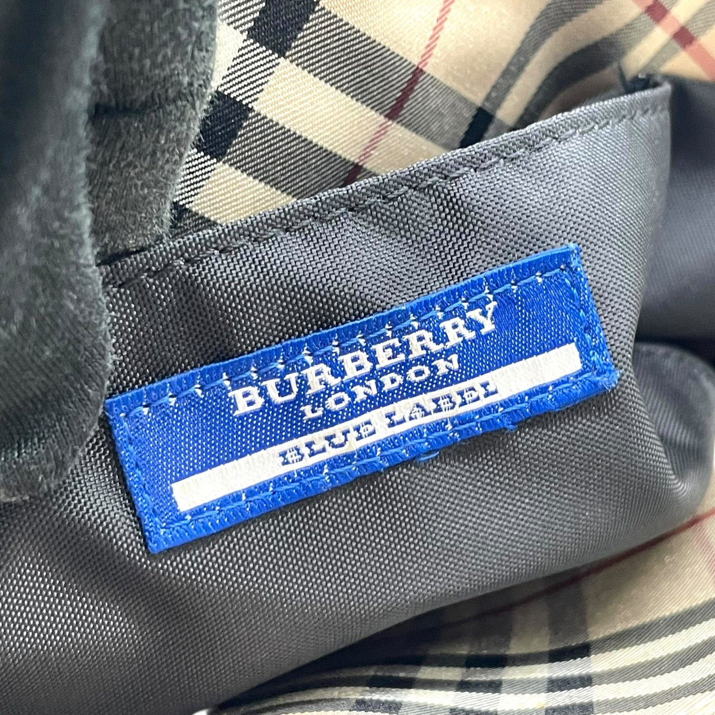 BURBERRY BLUE LABEL バーバリーブルーレーベル トートバッグ ブラック ナイロン 内装ノバチェック A4収納可 ハンドバッグ ロゴ シンプル 通勤通学にも最適 B5