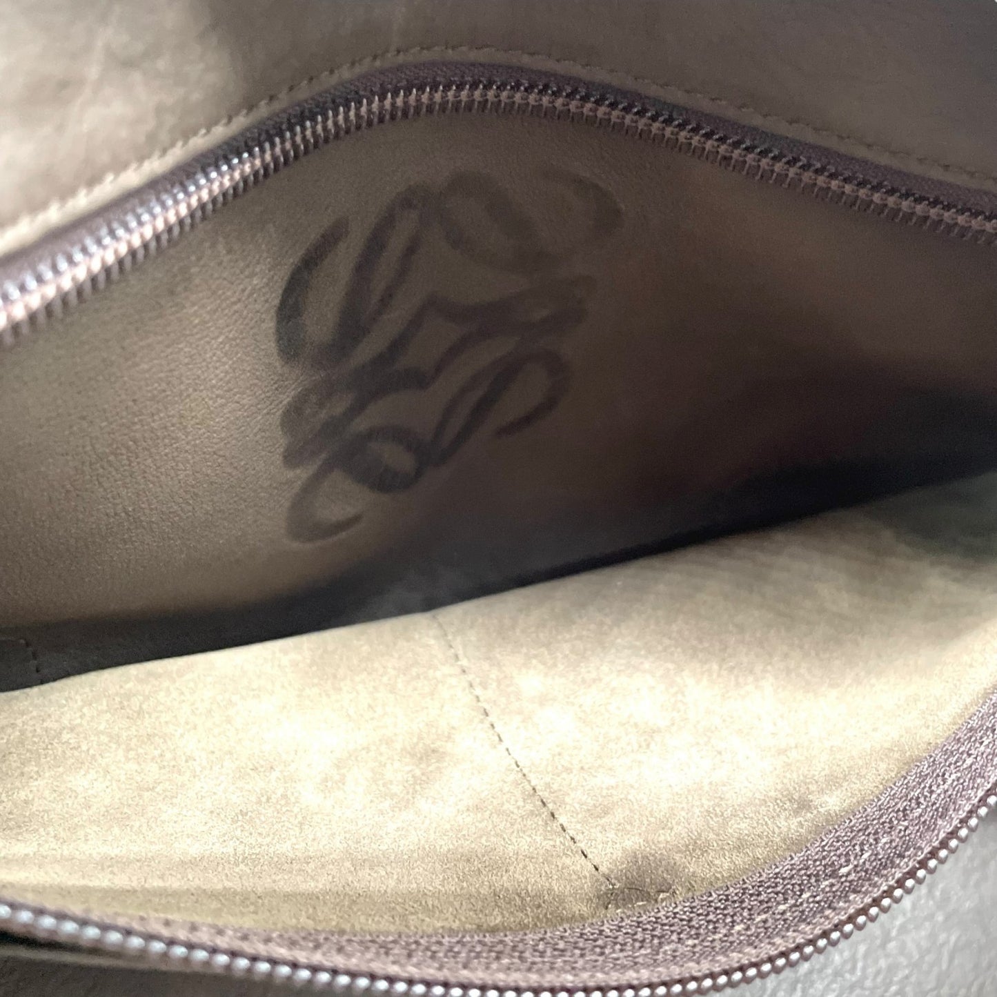 美品 ロエベ LOEWE アマソナ28 スエード×レザー ハンドバッグ 茶色 ブラウン アナグラム ロゴ ヴィンテージ B