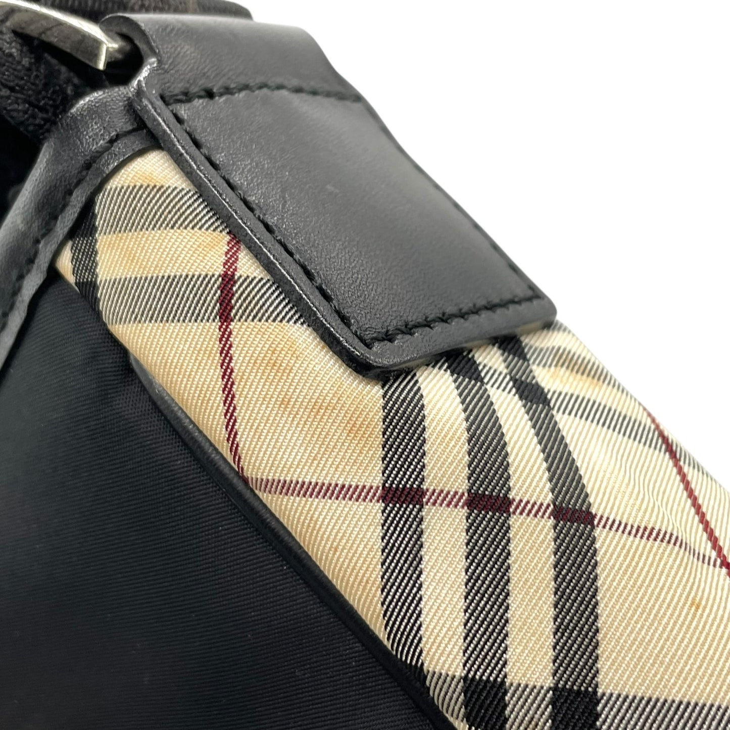 美品 BURBERRY BLACK LABEL バーバリー ショルダーバッグ ナイロン レザー ノバチェック ベージュ 黒 ブラック シルバー金具 斜め掛け メンズ レディース K11