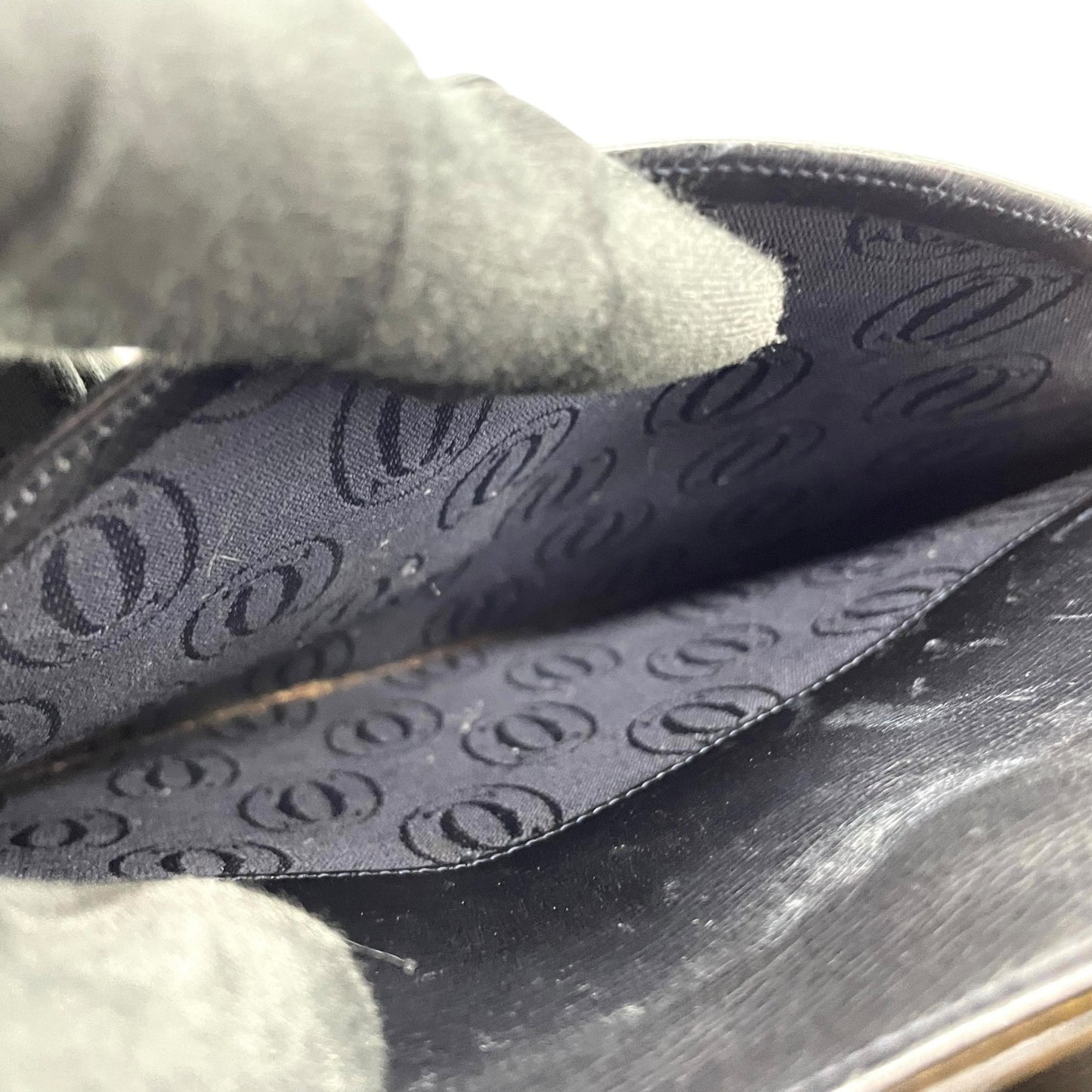 希少 ヴィンテージ Cartier カルティエ サファイアライン チェーンショルダーバッグ 黒 ブラック レザー ゴールドチェーン クロスボディ ダブルチェーン 完売 人気 K10