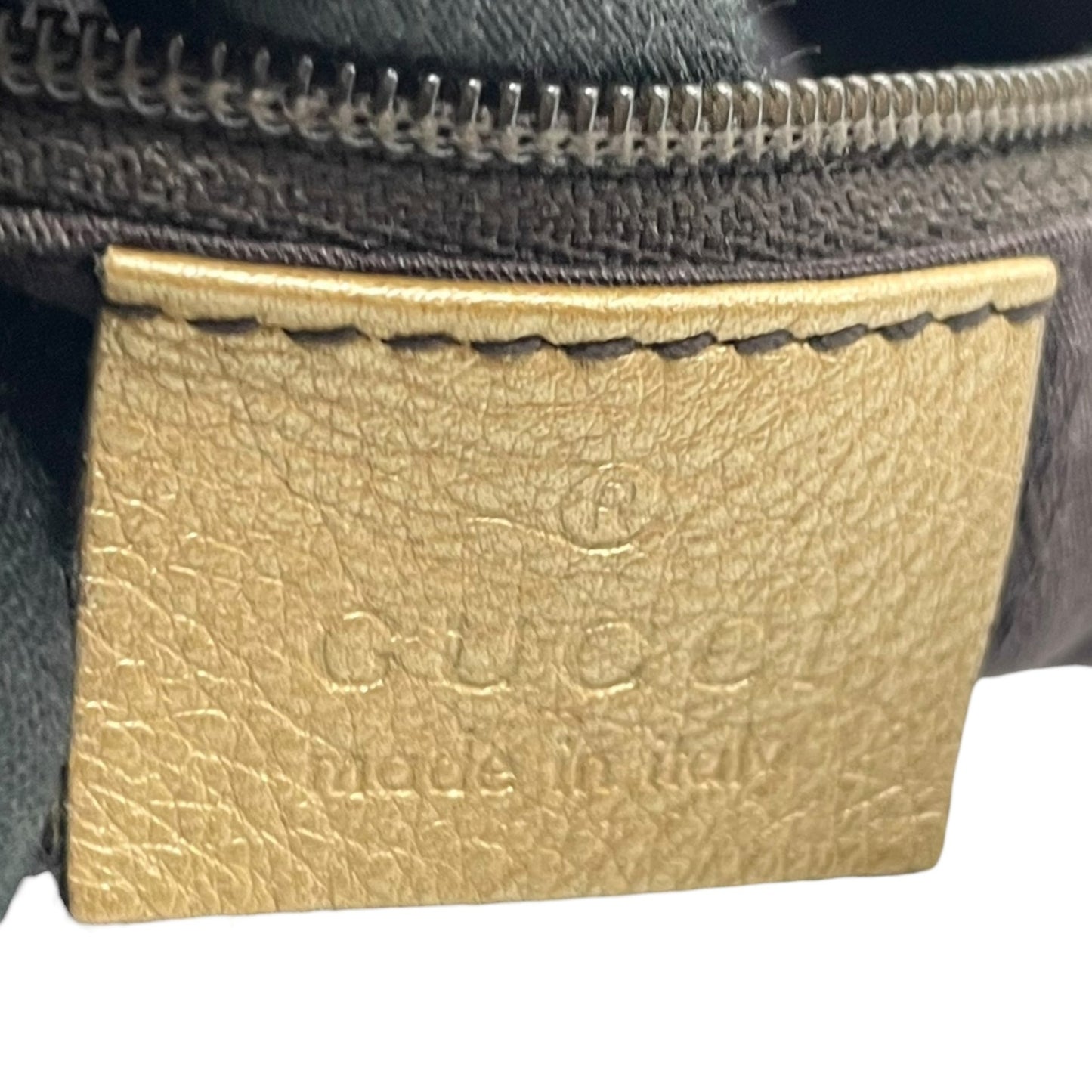 GUCCI グッチ ワンショルダー バッグ グッチシマ Dリング 190525 ゴールド レザー GG柄 エンボス 高級 本革 ブランド 鞄 ハンドバッグ レディース メンズ ユニセックス 肩掛け ワンハンドル ラグジュアリー 正規品 D5 バック