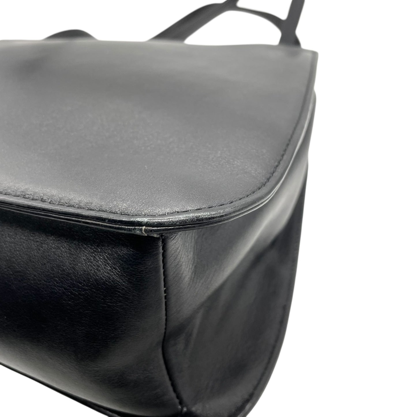 GIANNI VERSACE ジャンニ ヴェルサーチ ワンショルダー ショルダーバッグ メデューサ レザー 黒 ブラック ゴールド金具 肩掛け可 ファスナー開閉 レディース ヴィンテージ Z3