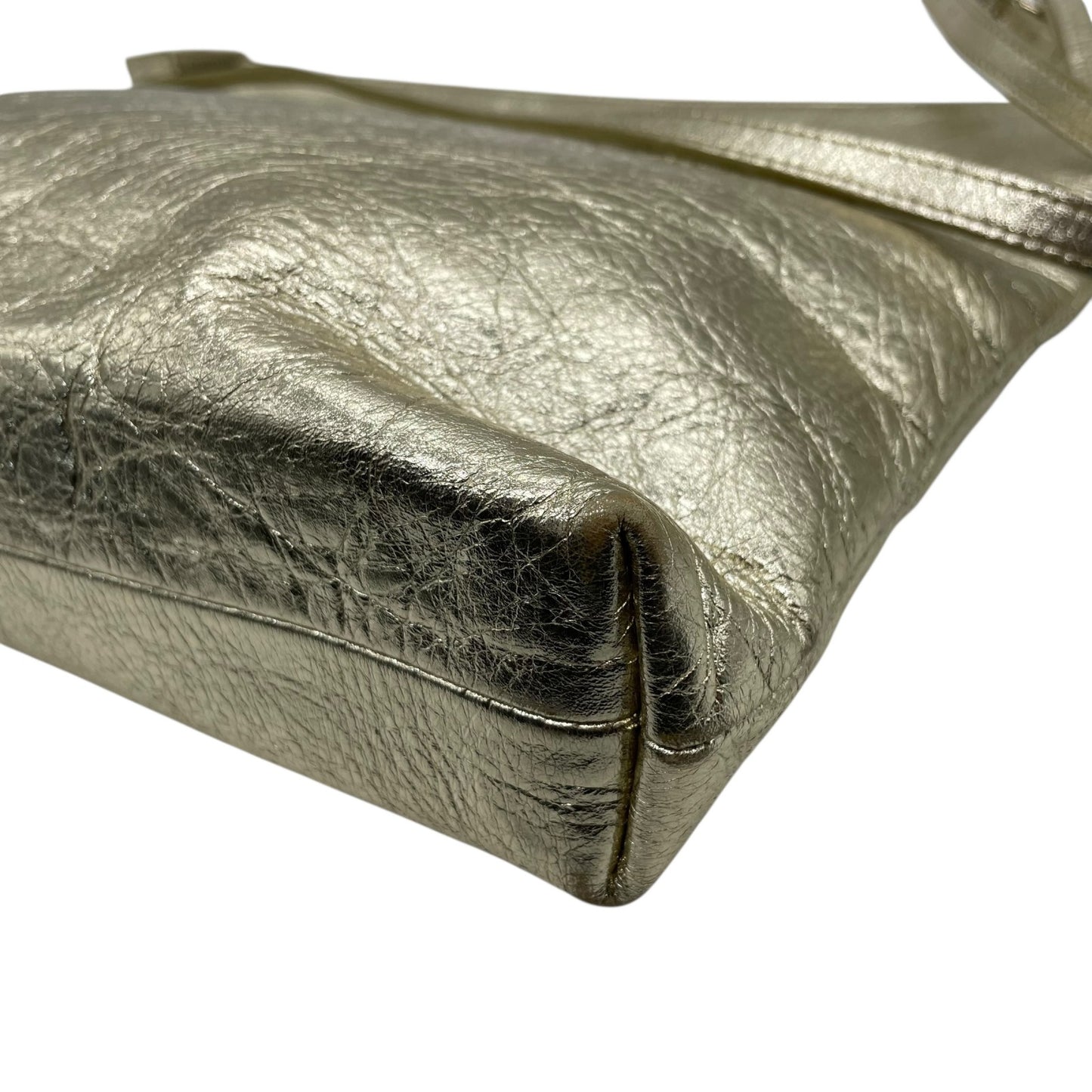 美品 ピンキーアンドダイアン Pinky & Dianne メタリック 金 ゴールド 2WAY ショルダーバッグ クラッチバッグ レザー調 T4