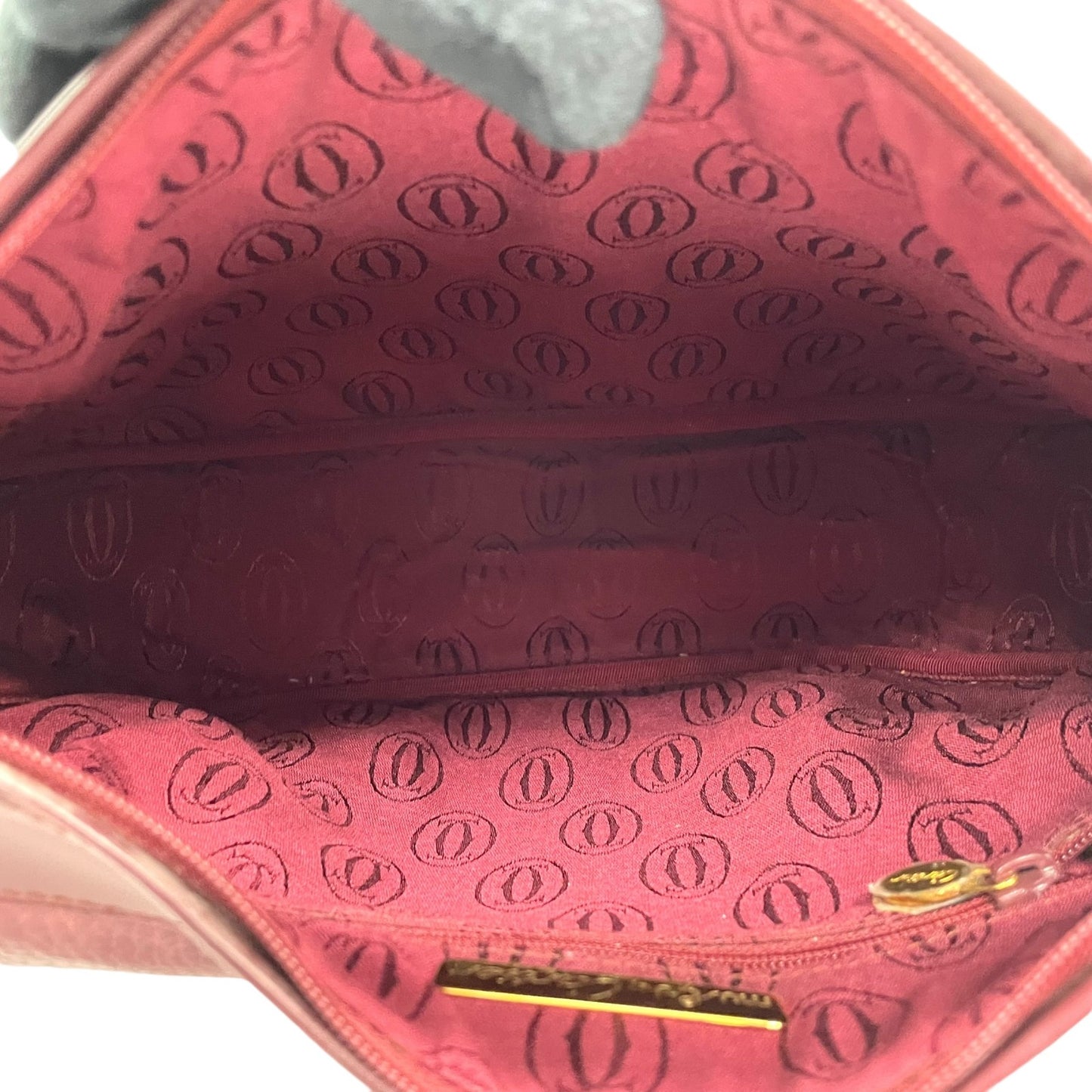 美品 カルティエ Cartier マストライン ショルダーバッグ ワンショルダー 赤 ボルドー ワインレッド レザー ゴールド金具 トリニティ 2Cモチーフ 肩掛け可 斜め掛け可 レディース B4